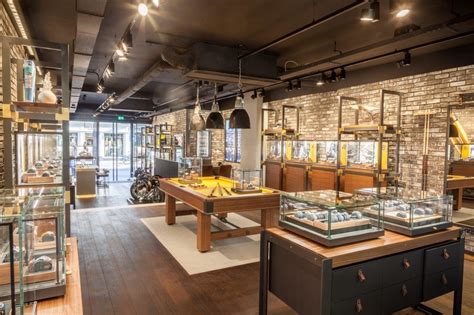 breitling occasion amsterdam|Official Breitling Boutique Amsterdam .